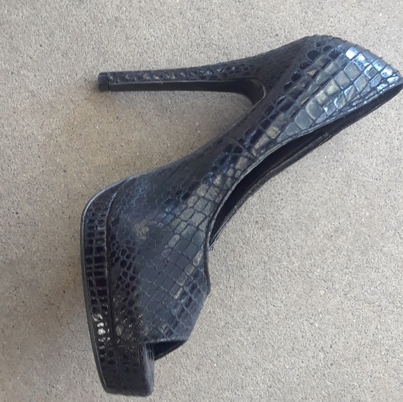 Meet your Posher, Jj - Picture 1 of 1